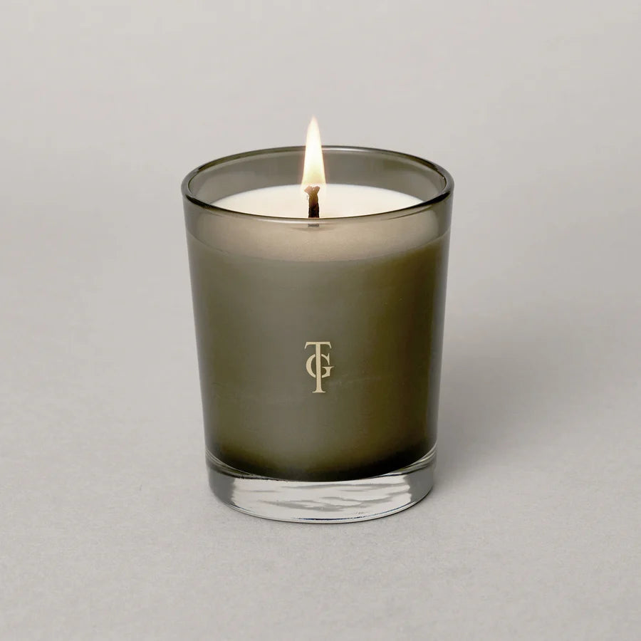 Black Lily Classic Candle