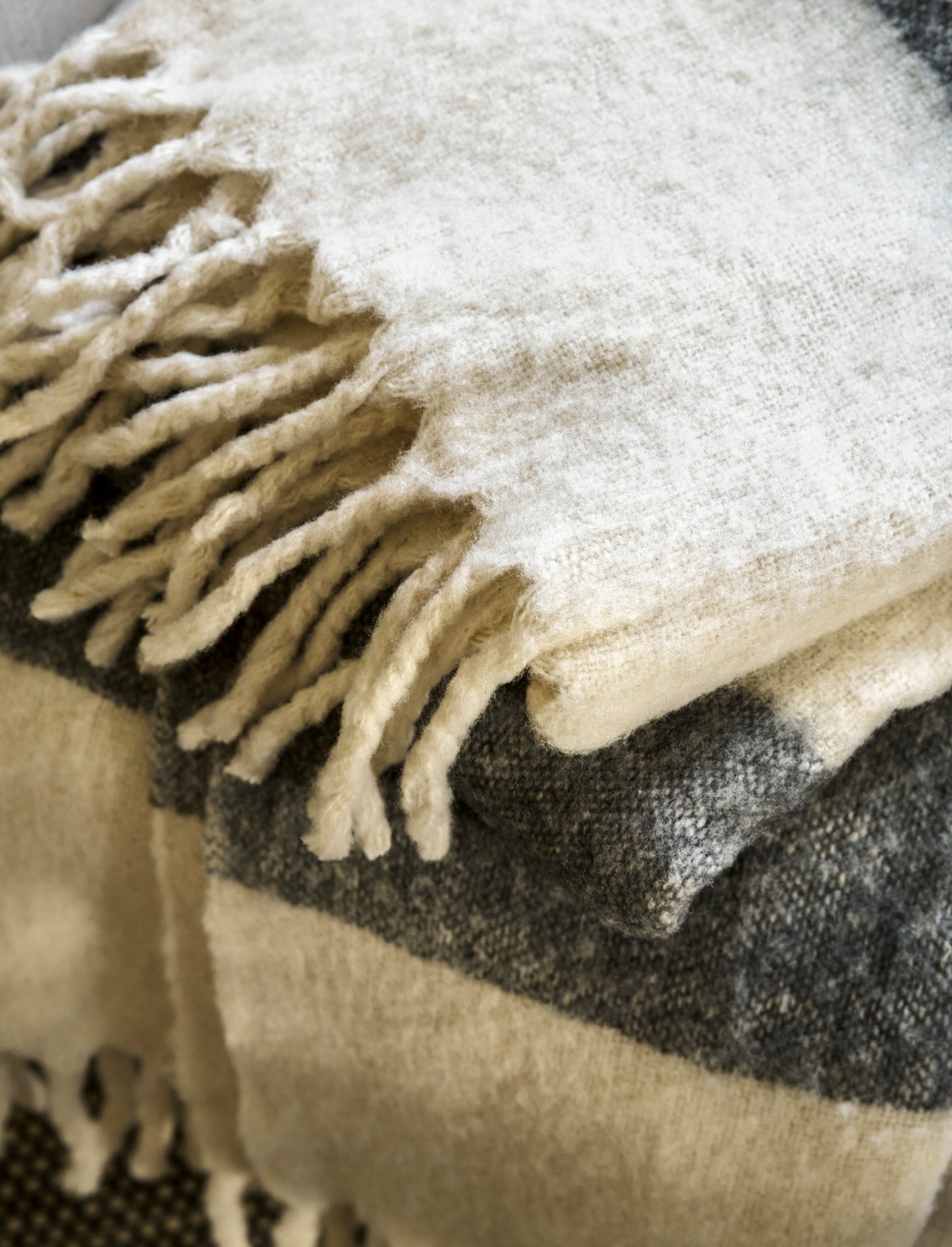 Leigh Wide Stripe Throw Fern Wool
