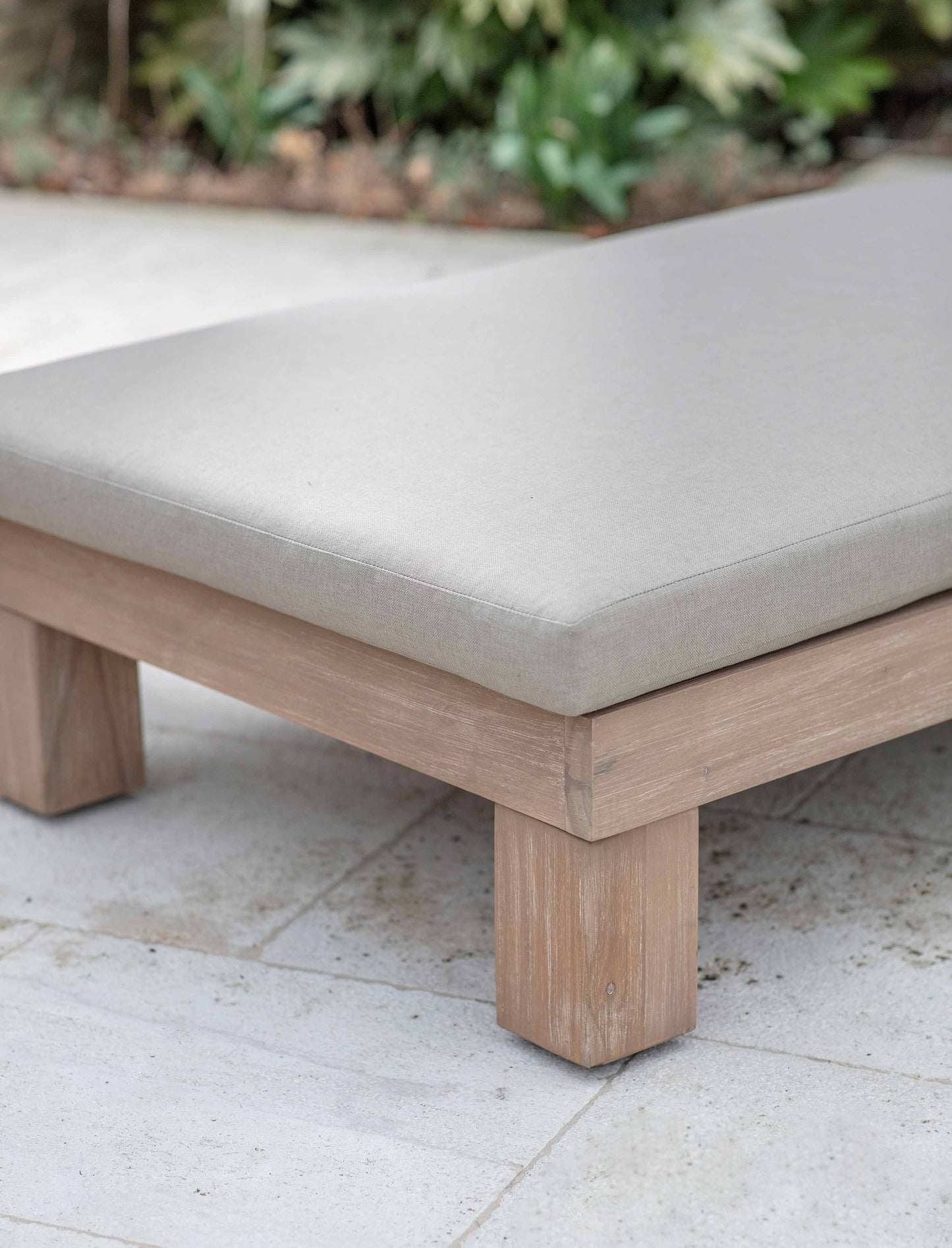 Porthallow Lounger Natural